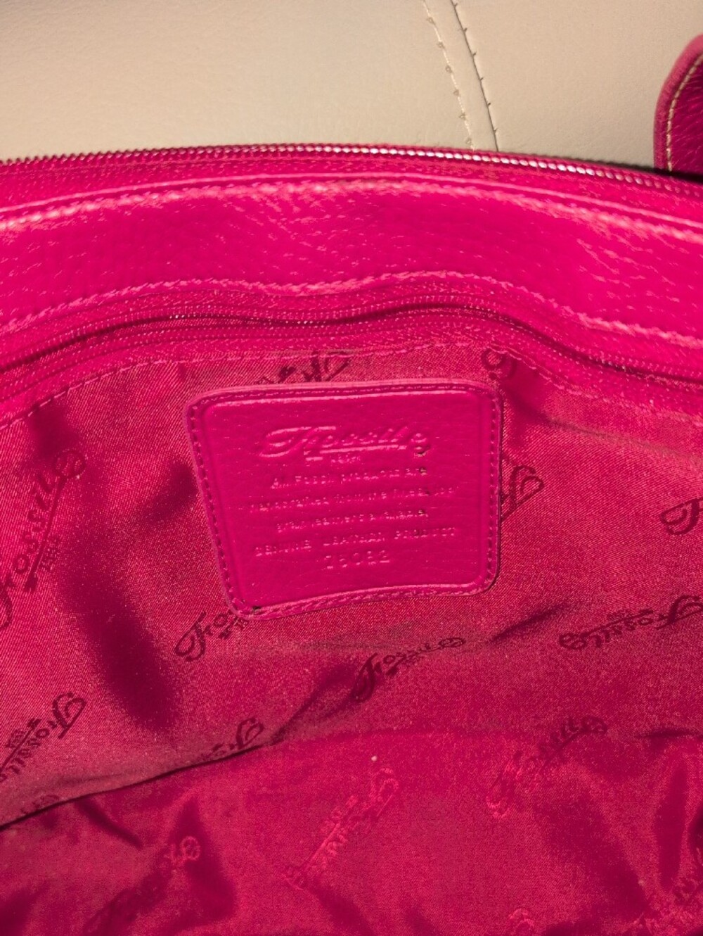 Fossil Fuchsia Leather Shoulder Bag - Picture 11 of 16